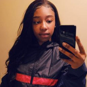 Meet your Posher, Genella